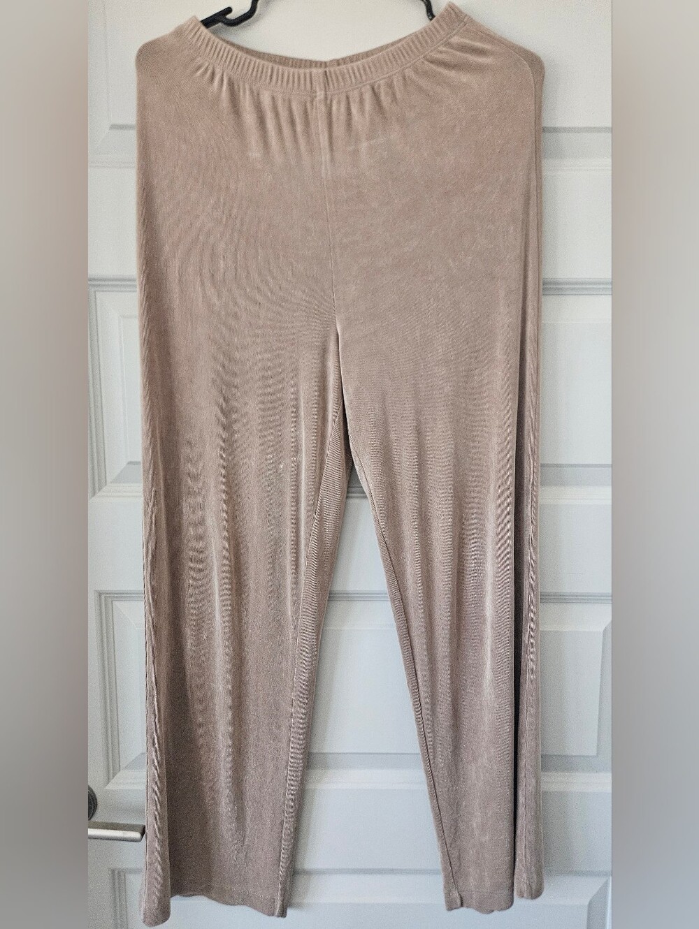 Chico's Travelers Beige Size 0 (Small)  Short Pants